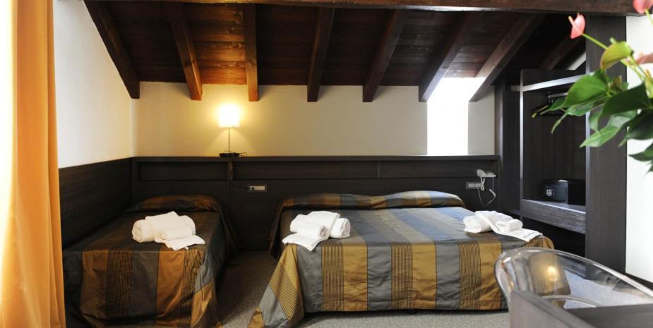 Locanda Sant'Ambrogio Rivalta エクステリア 写真