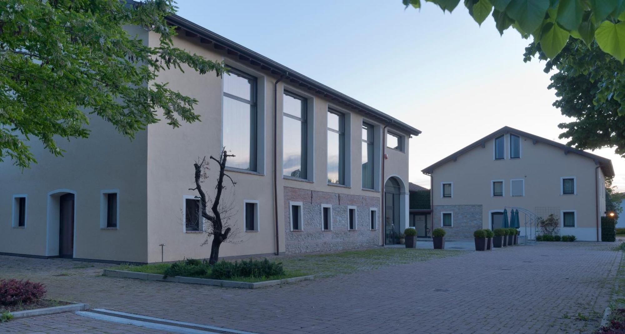 Locanda Sant'Ambrogio Rivalta エクステリア 写真