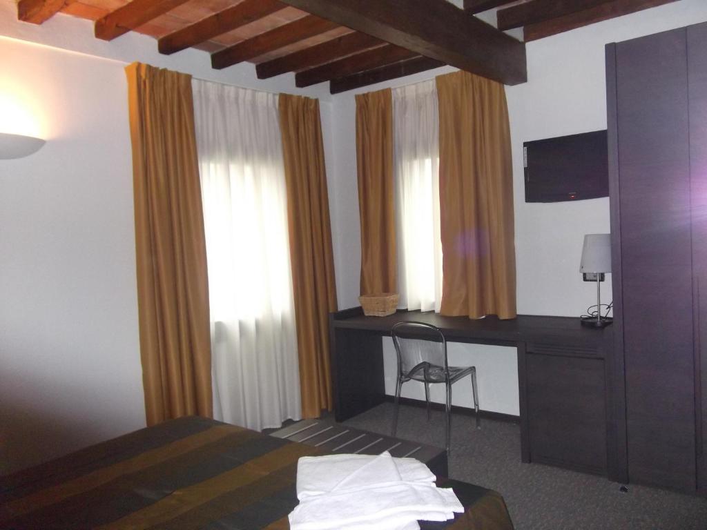 Locanda Sant'Ambrogio Rivalta 部屋 写真